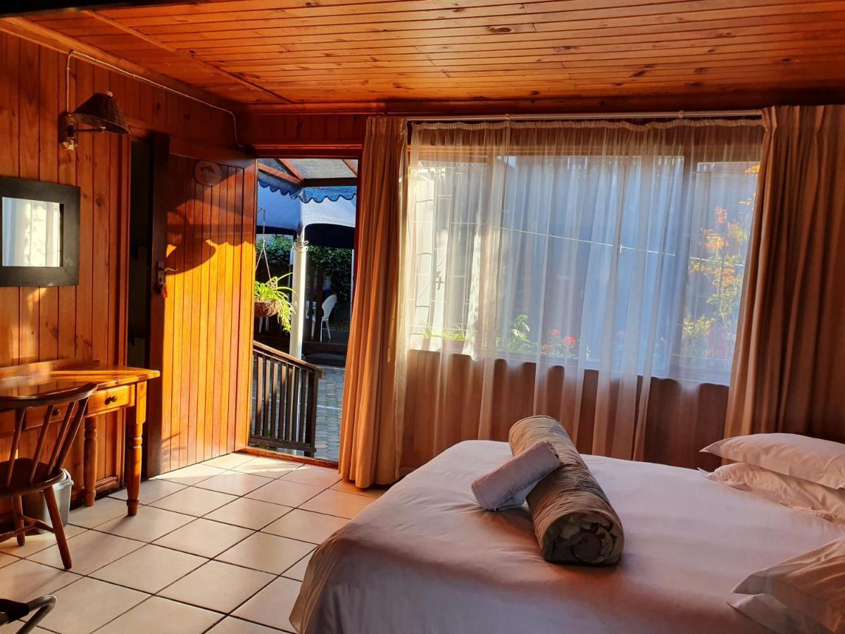 Lakeside Accommodation Knysna Extérieur photo