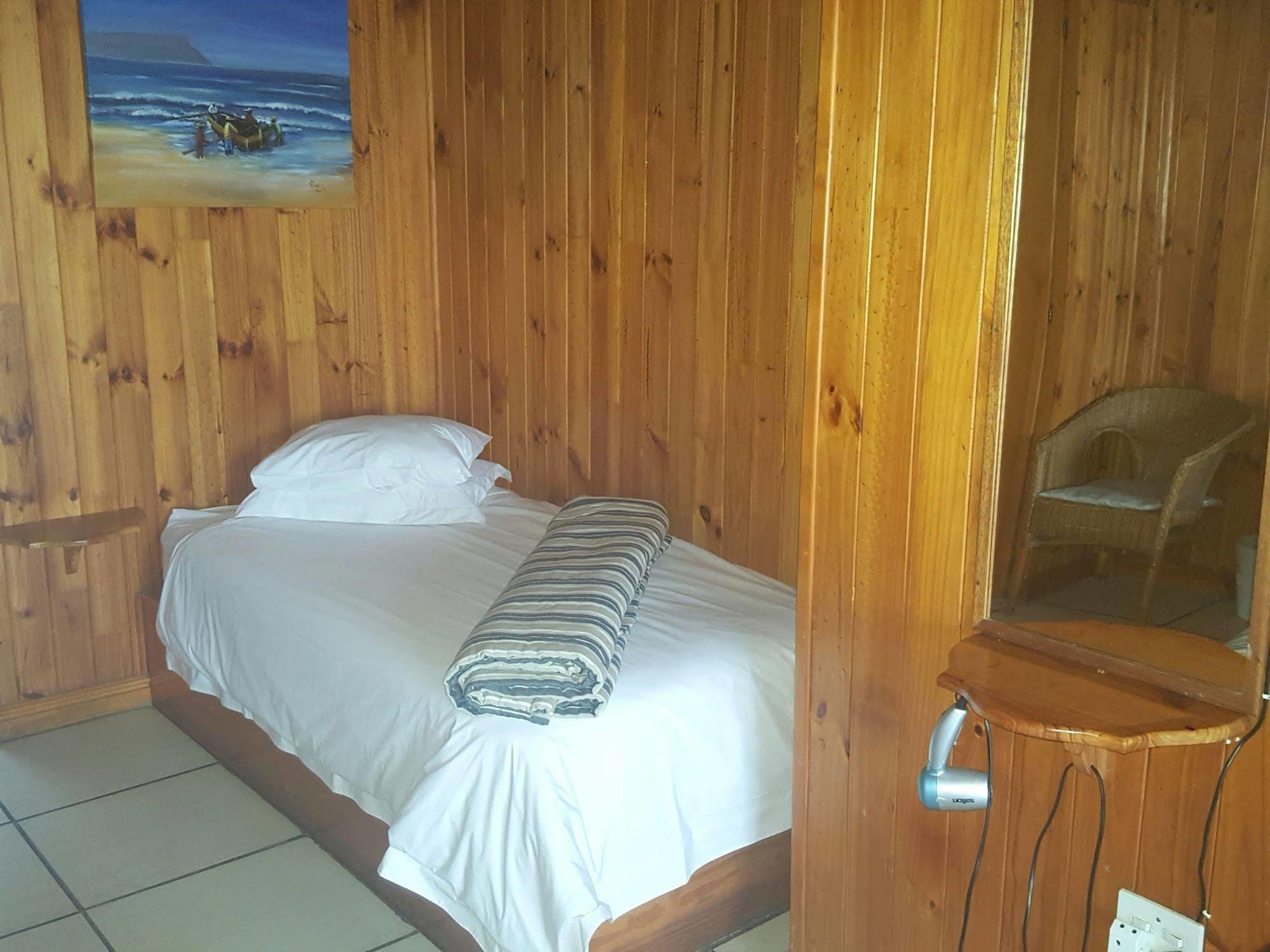 Lakeside Accommodation Knysna Extérieur photo